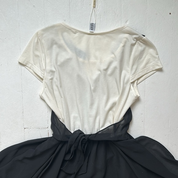 Xinfinity Black Layer Dress - Picture 4 of 15